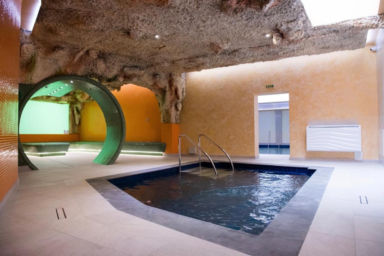 Imperial Hotel&Spa - Băile Olăneşti Kültér fotó